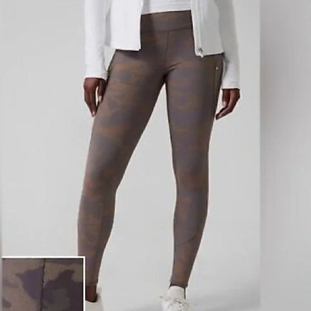 ATHLETA Rainier Reflective Tight Camo Size Medium